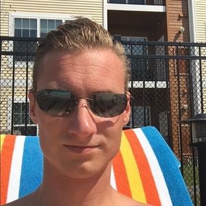 Meet your Posher, Benjamin